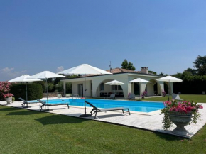 NEW Villa Tosca
